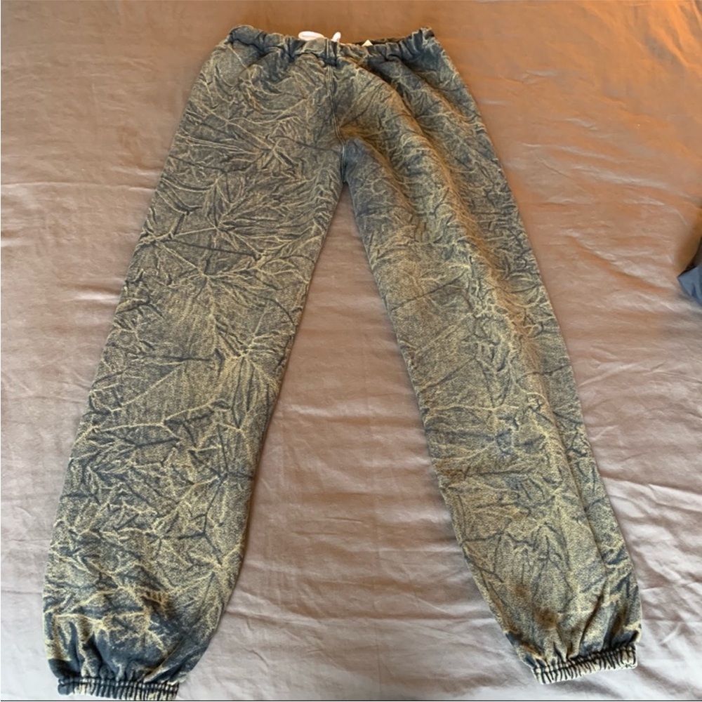 Vintage Hanes 90s Camo Sweatpants